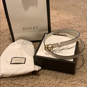 Gucci Double G white leather belt